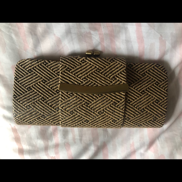 Clutch - Picture 2 of 2